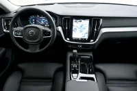 Volvo V60 AWD T6 H&K HUD DARK PLUS XENIUM INTELLI SAFE PRO 2 293kW thumbnail