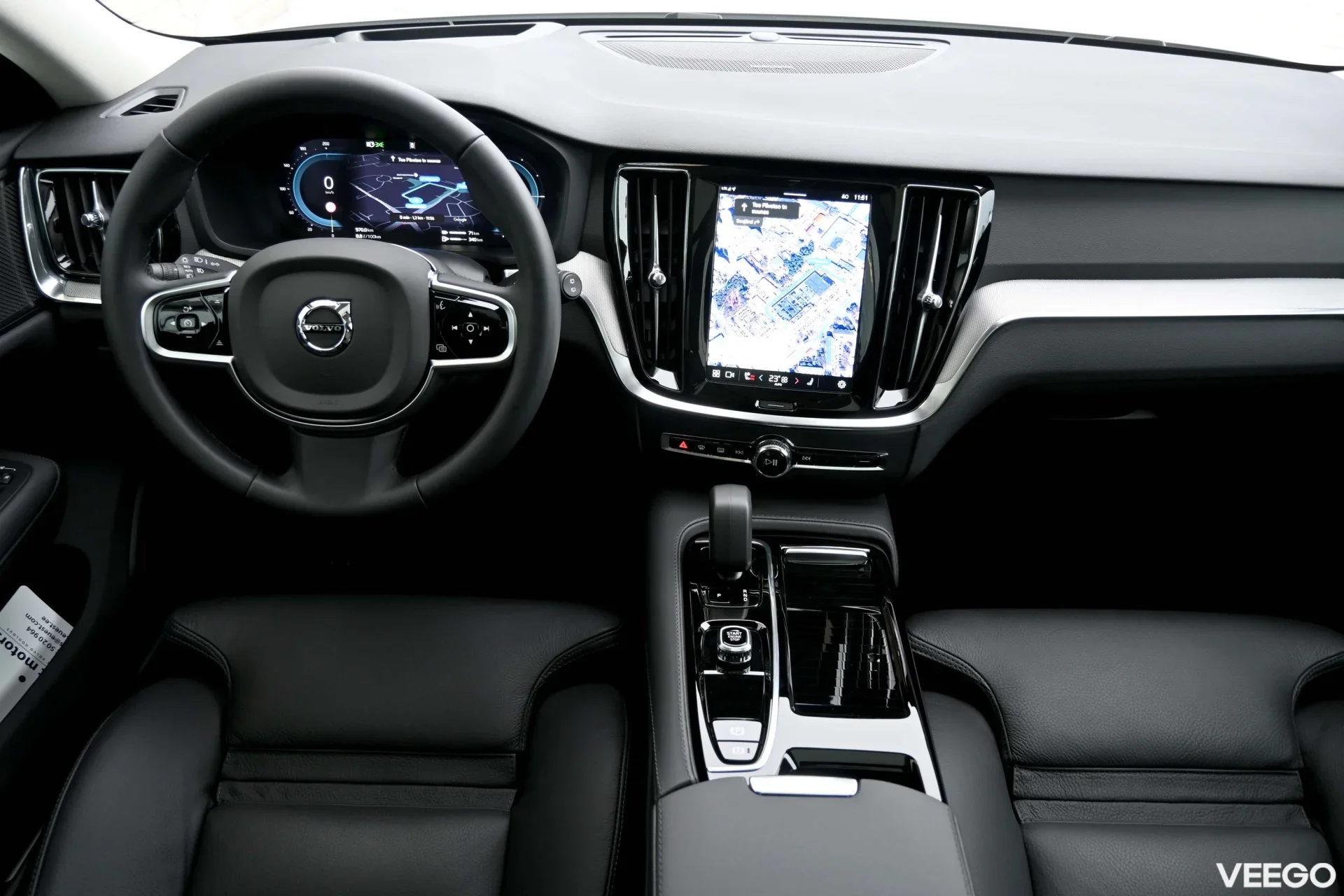 Volvo V60 AWD T6 H&K HUD DARK PLUS XENIUM PRO INTELLI SAFE PRO 2 293kW