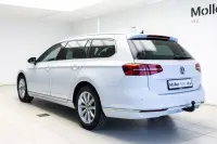 Volkswagen Passat 110kW thumbnail