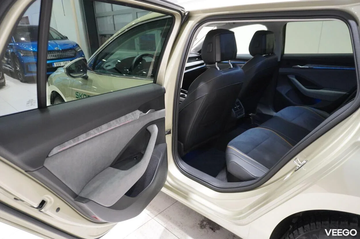 Skoda Superb SELECTION COMBI PHEV 1.5 110kW