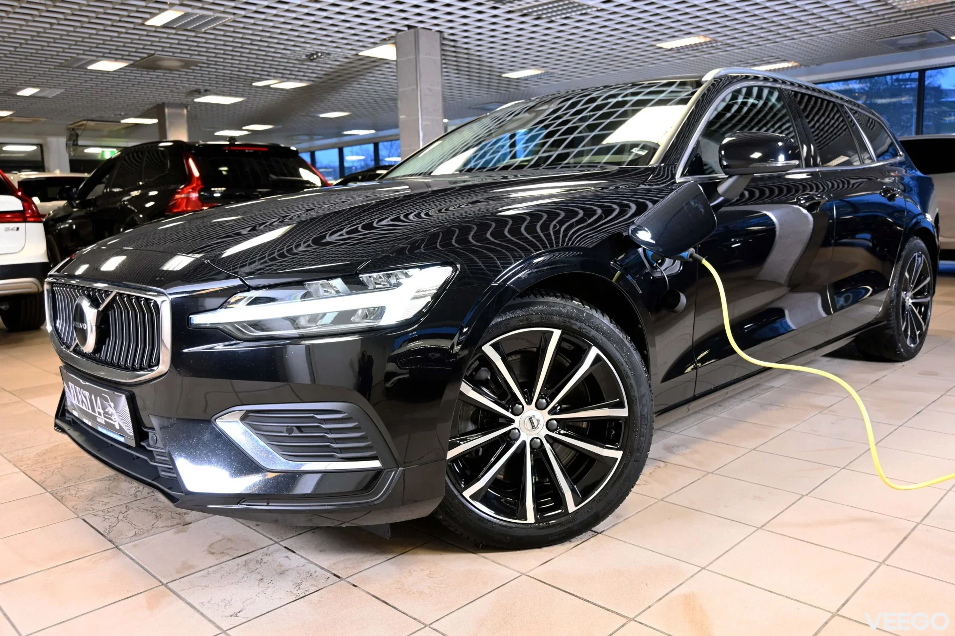 Volvo V60 AWD T6 DARK PLUS INTELLI SAFE PRO GOOGLE 2 293kW