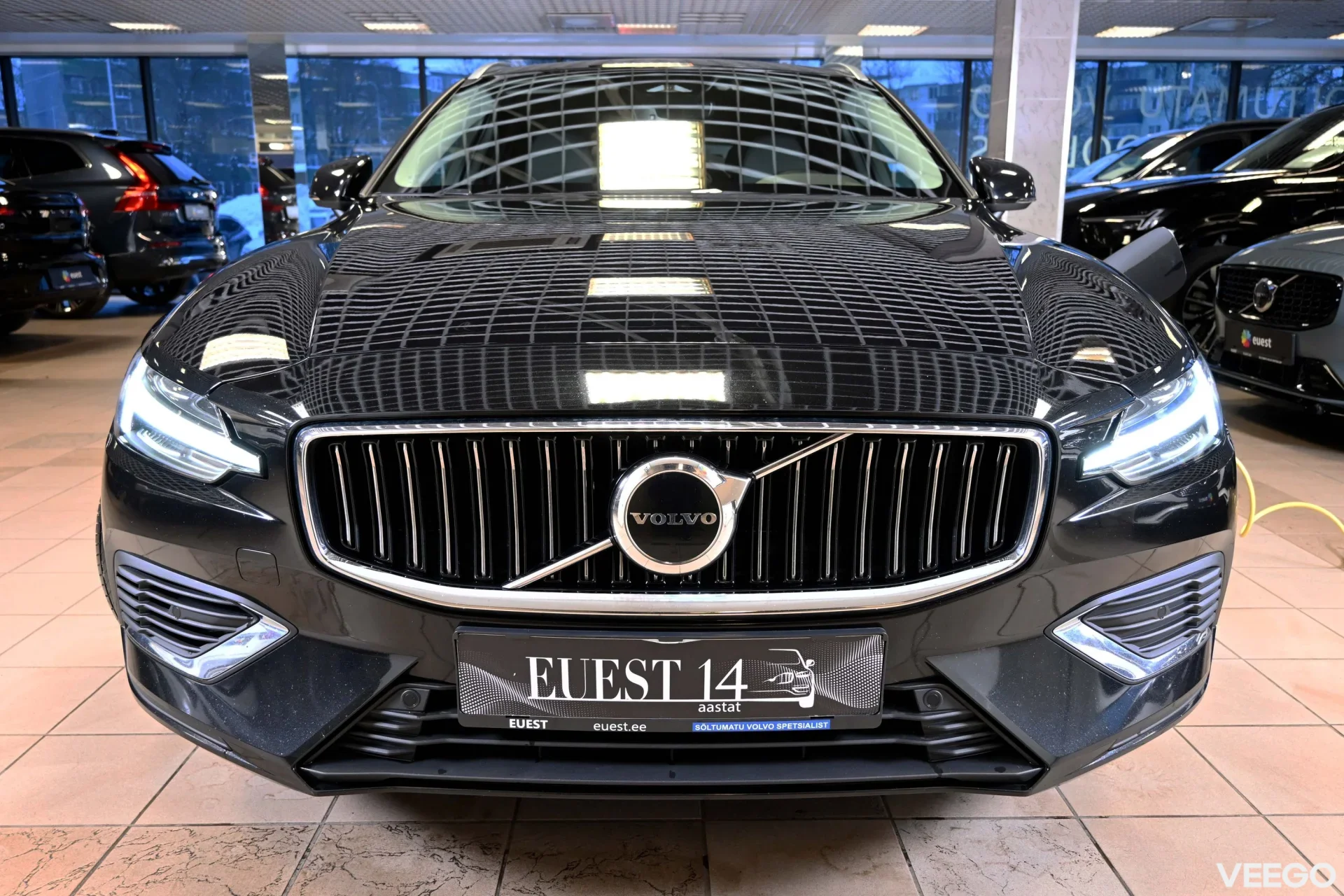 Volvo V60 AWD T6 DARK PLUS INTELLI SAFE PRO GOOGLE 2 293kW