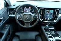 Volvo V60 AWD T6 DARK PLUS INTELLI SAFE PRO GOOGLE 2 293kW thumbnail