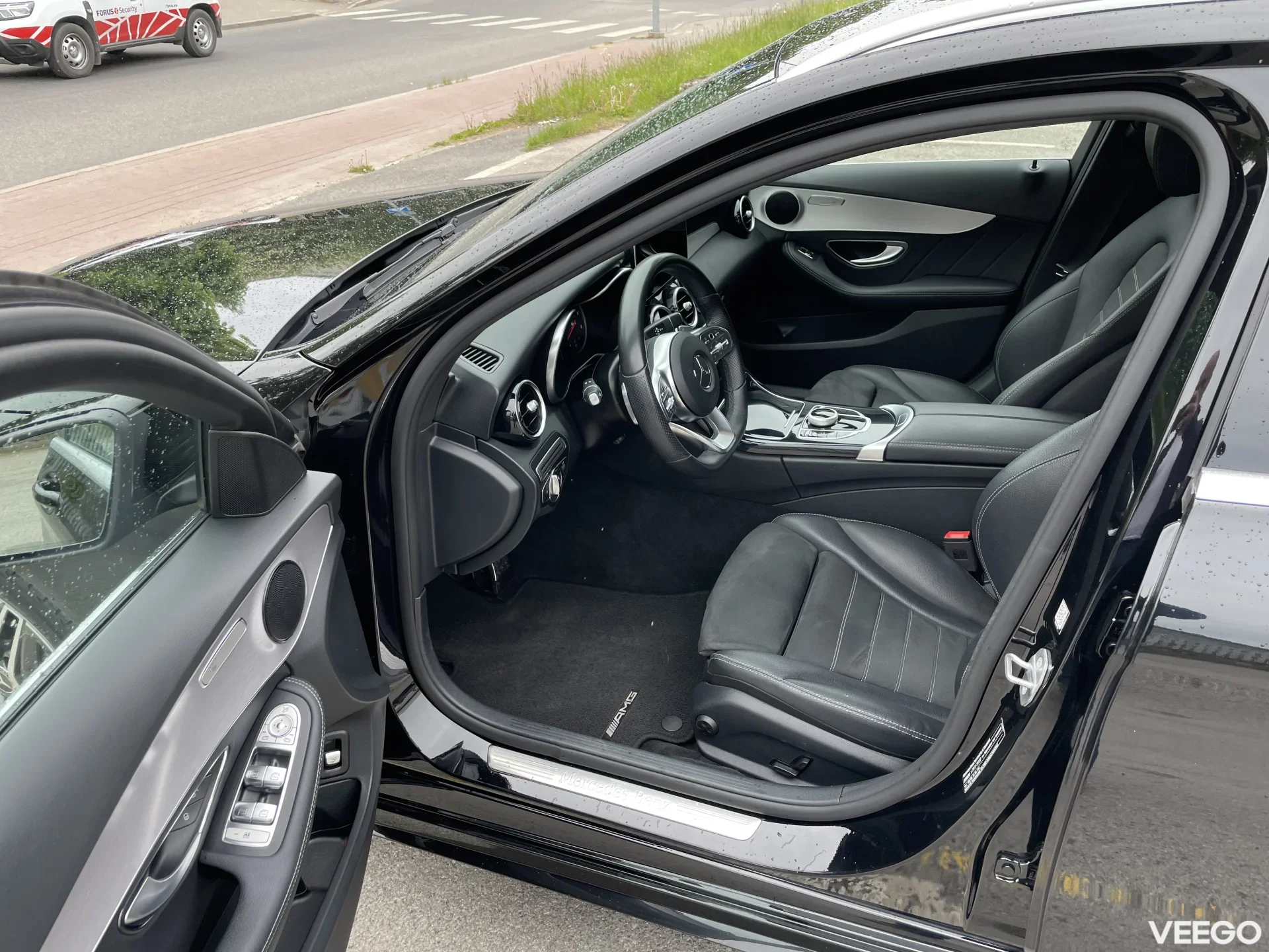 Mercedes-Benz C200 2.0 110kW