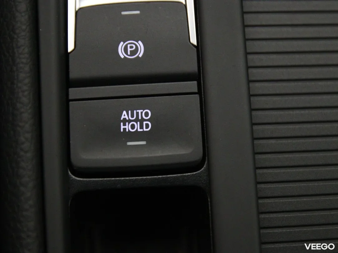 Volkswagen Golf 1.6 85kW