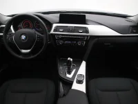 BMW 318 2 110kW thumbnail