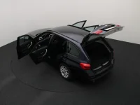 BMW 318 2 110kW thumbnail