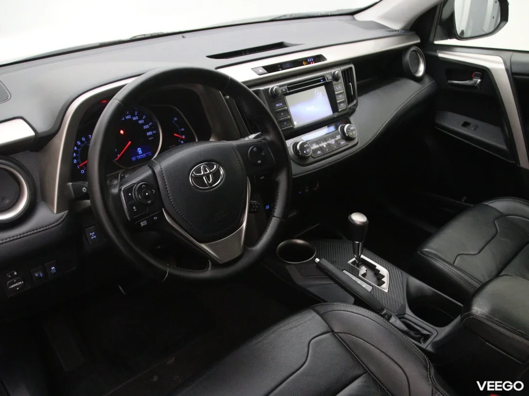 Toyota rav-4 2 111kW