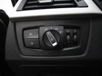 BMW 318 2 110kW thumbnail