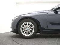 BMW 318 2 110kW thumbnail