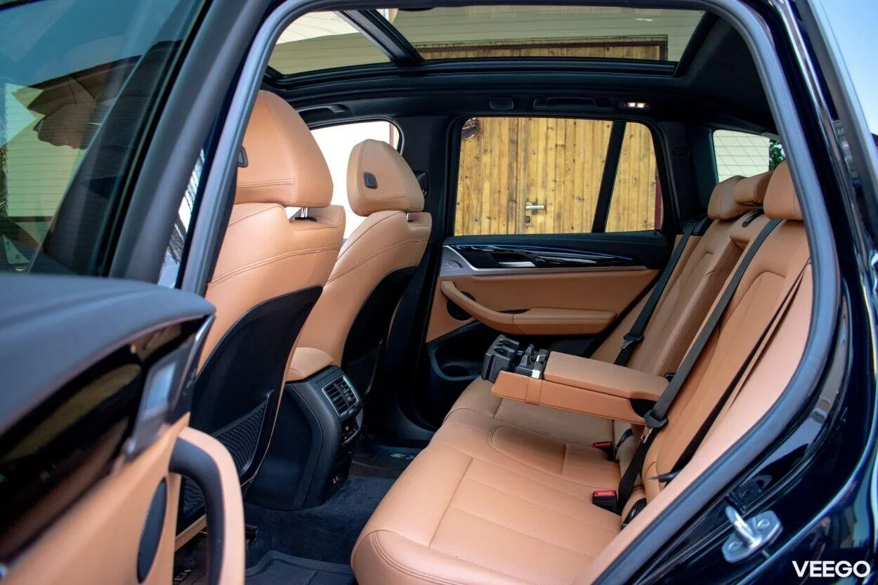 BMW iX3 M-Sport Shadowline Driving Professional 210kW