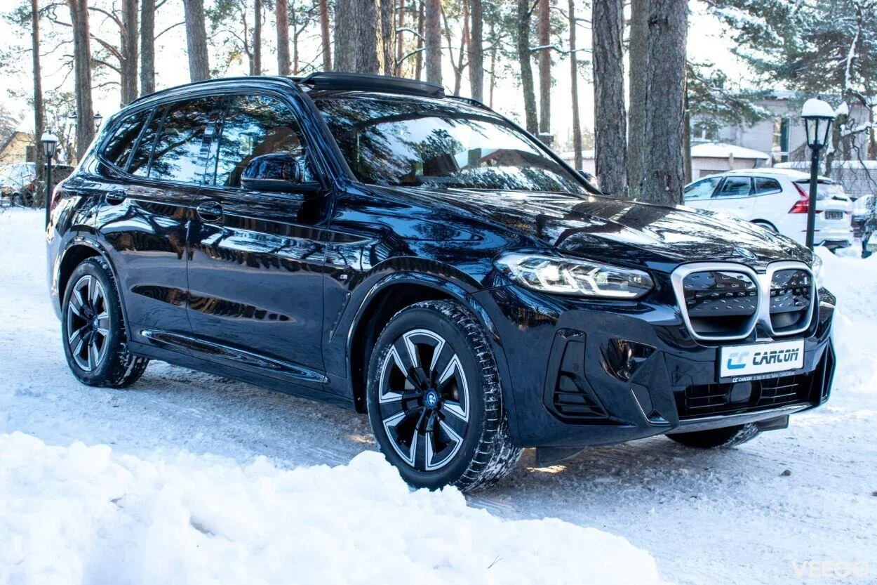 BMW iX3 M-Sport Shadowline Driving Professional 210kW