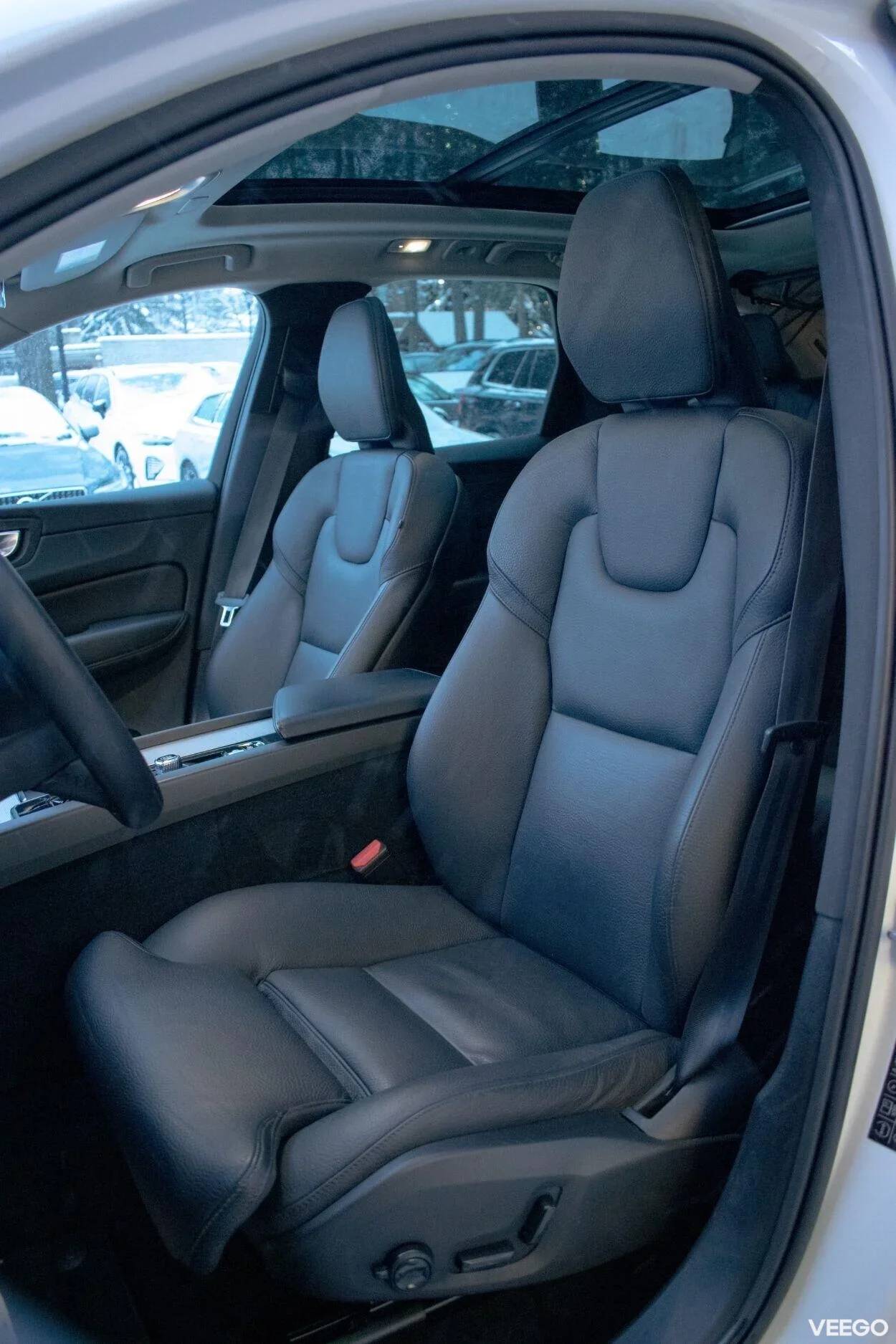 Volvo XC60 T6 Recharge Bright Intelli Safe Sky Wntr 2 293kW