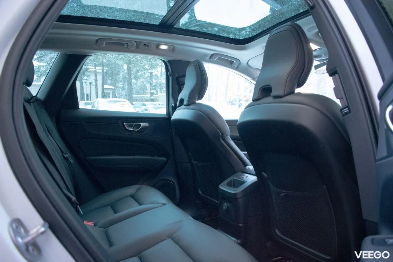 Volvo XC60 T6 Recharge Bright Intelli Safe Sky Wntr 2 293kW