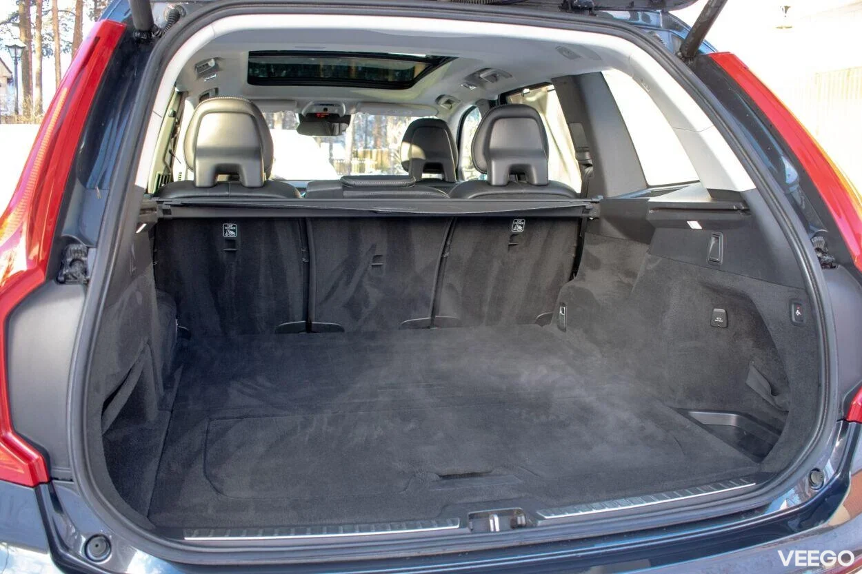 Volvo XC90 AWD Inscription Intelli Safe PRO Xenium 2 173kW