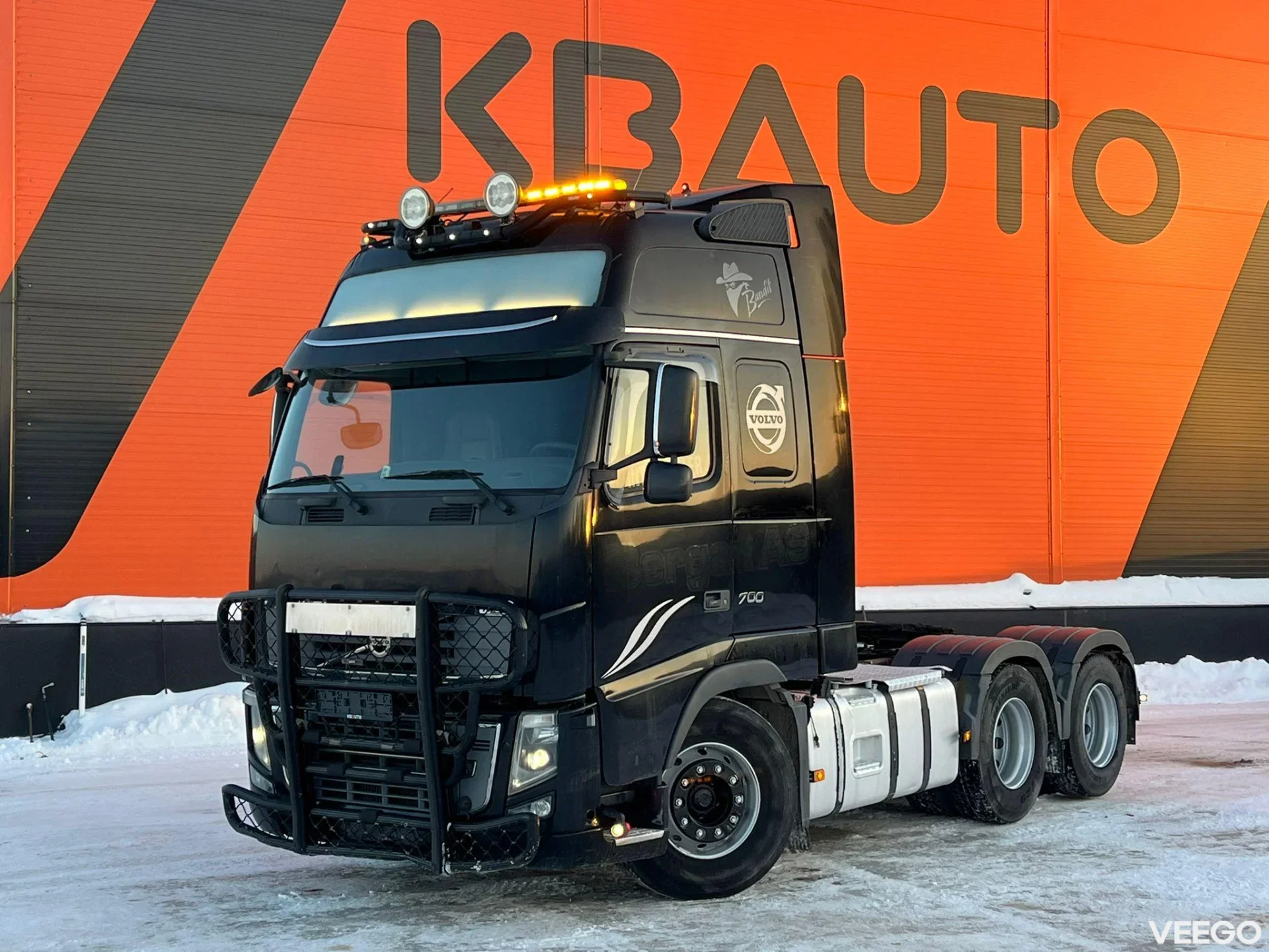 Volvo FH 16 700 6x4 GLOBE XL / HYDRAULICS / RETARDER 515kW