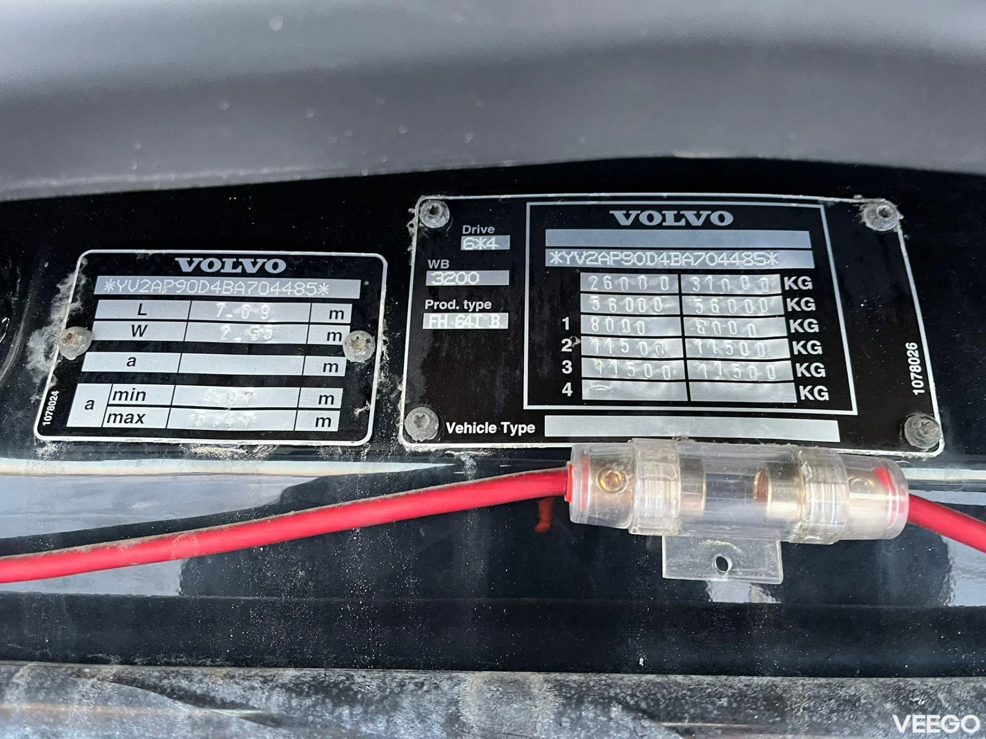 Volvo FH 16 700 6x4 GLOBE XL / HYDRAULICS / RETARDER 515kW