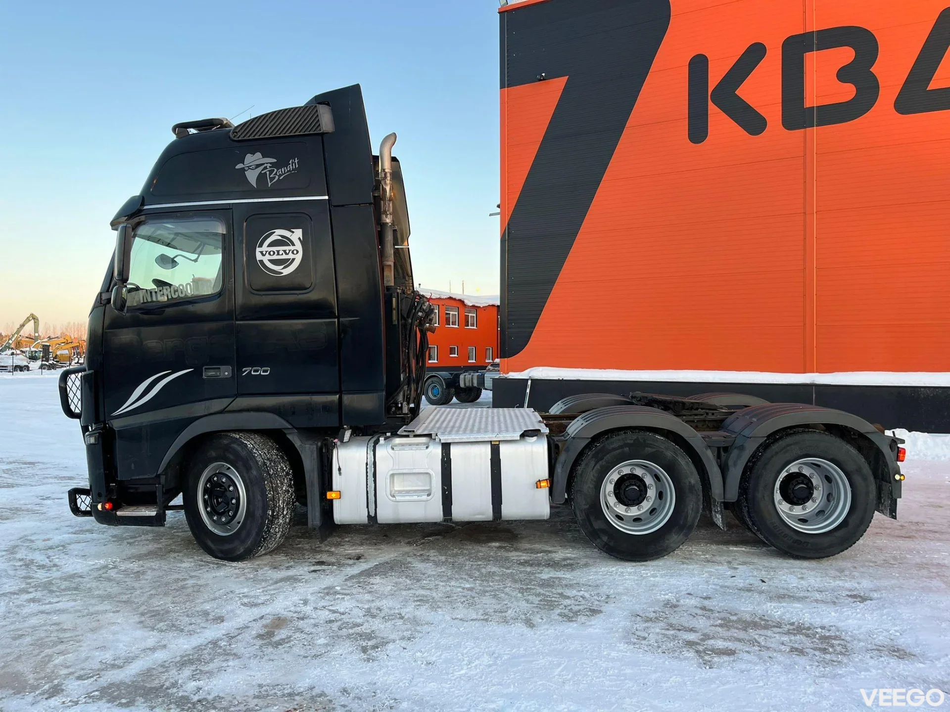 Volvo FH 16 700 6x4 GLOBE XL / HYDRAULICS / RETARDER 515kW