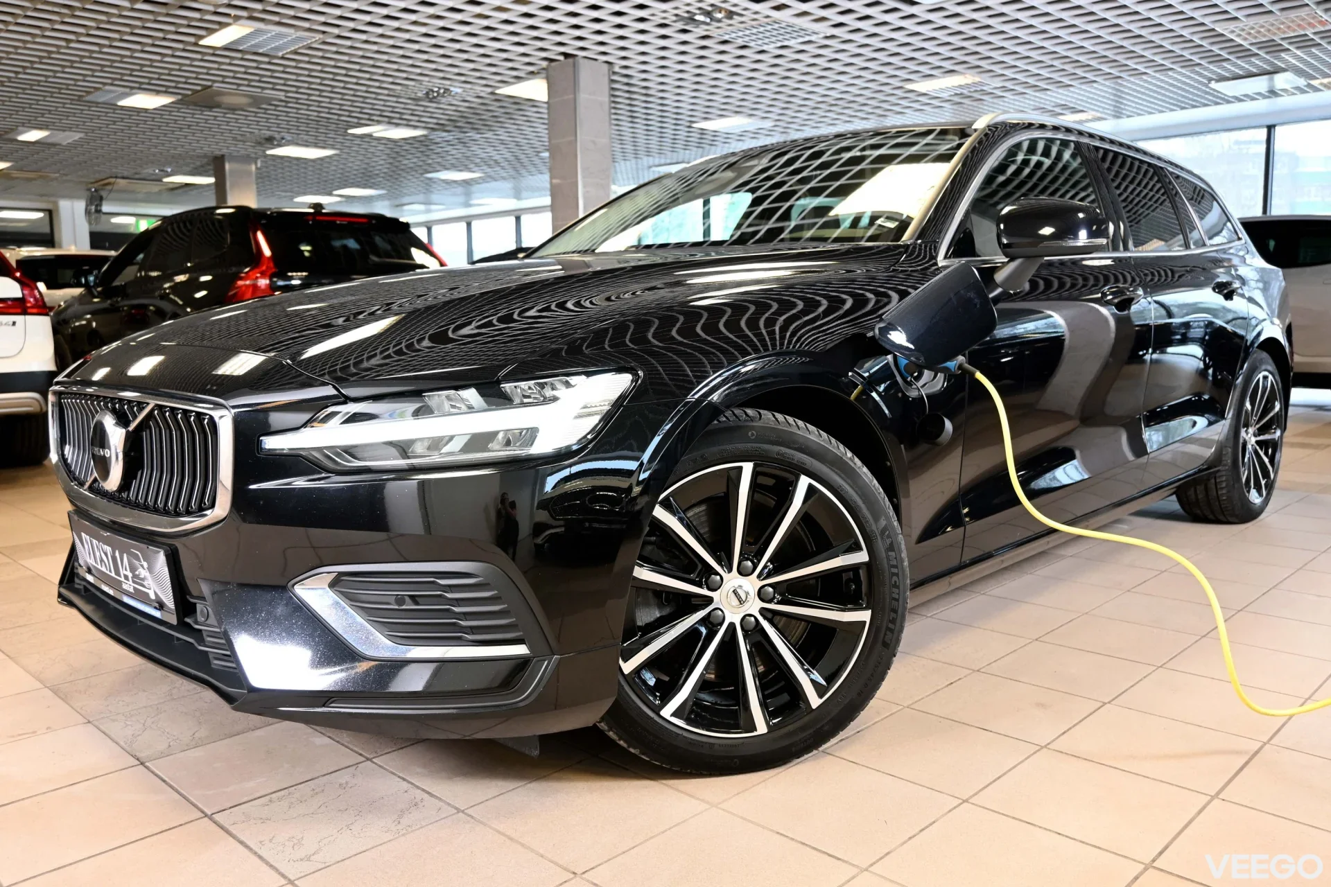 Volvo V60 AWD T6 DARK PLUS INTELLI SAFE PRO GOOGLE 2 293kW