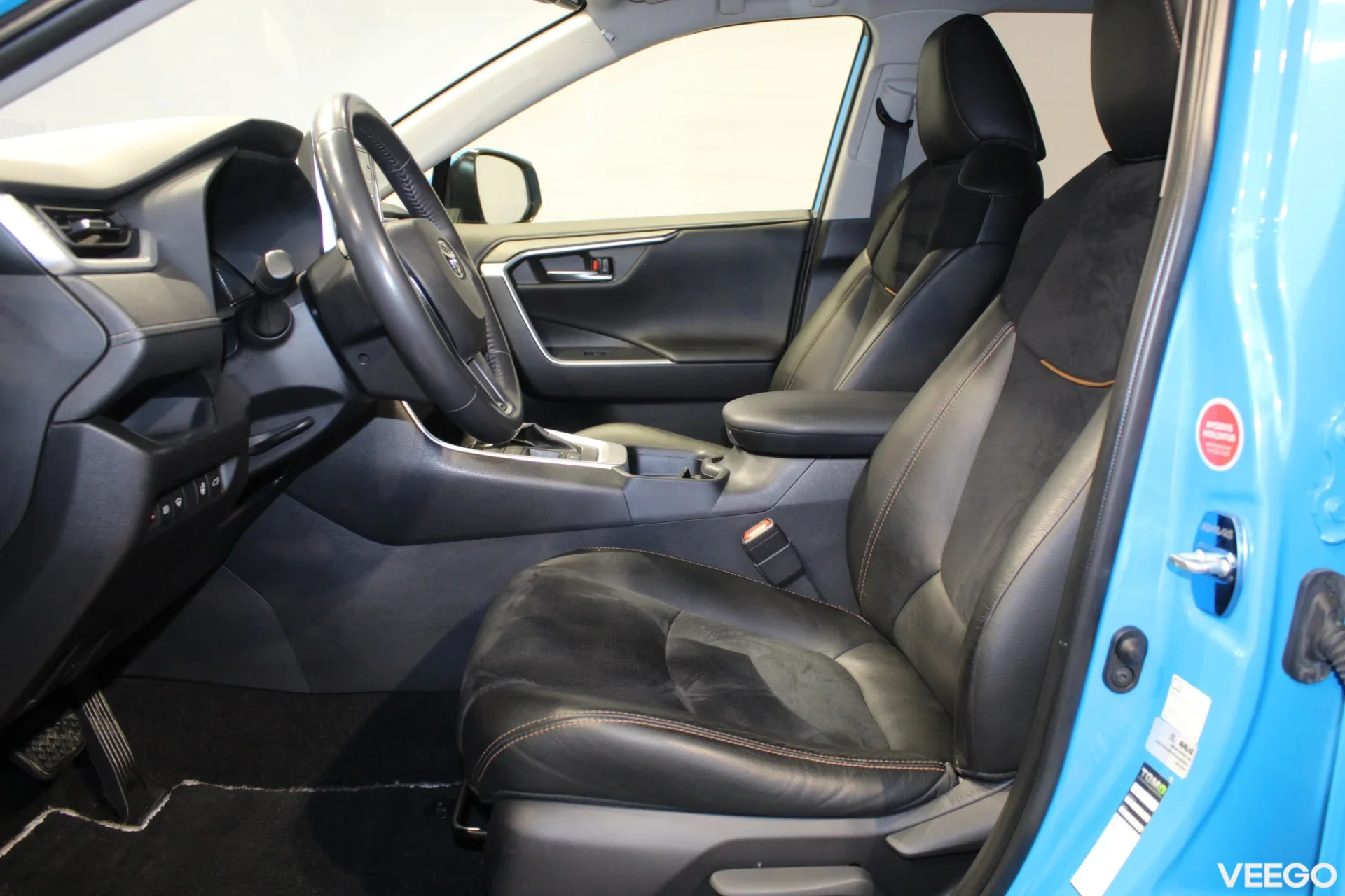 Toyota RAV4 Luxury Plus 2.5 131kW