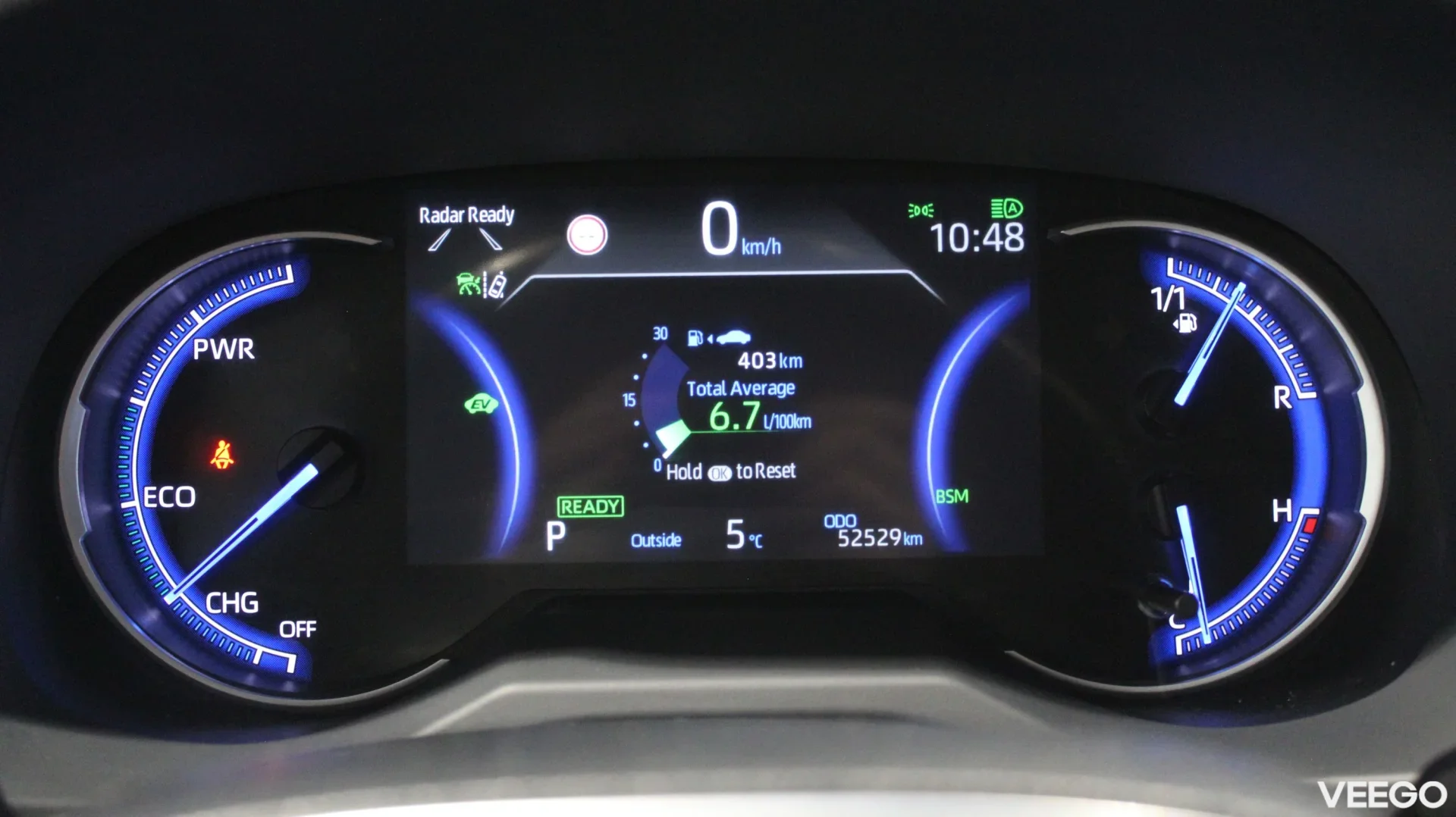 Toyota RAV4 Luxury Plus 2.5 131kW