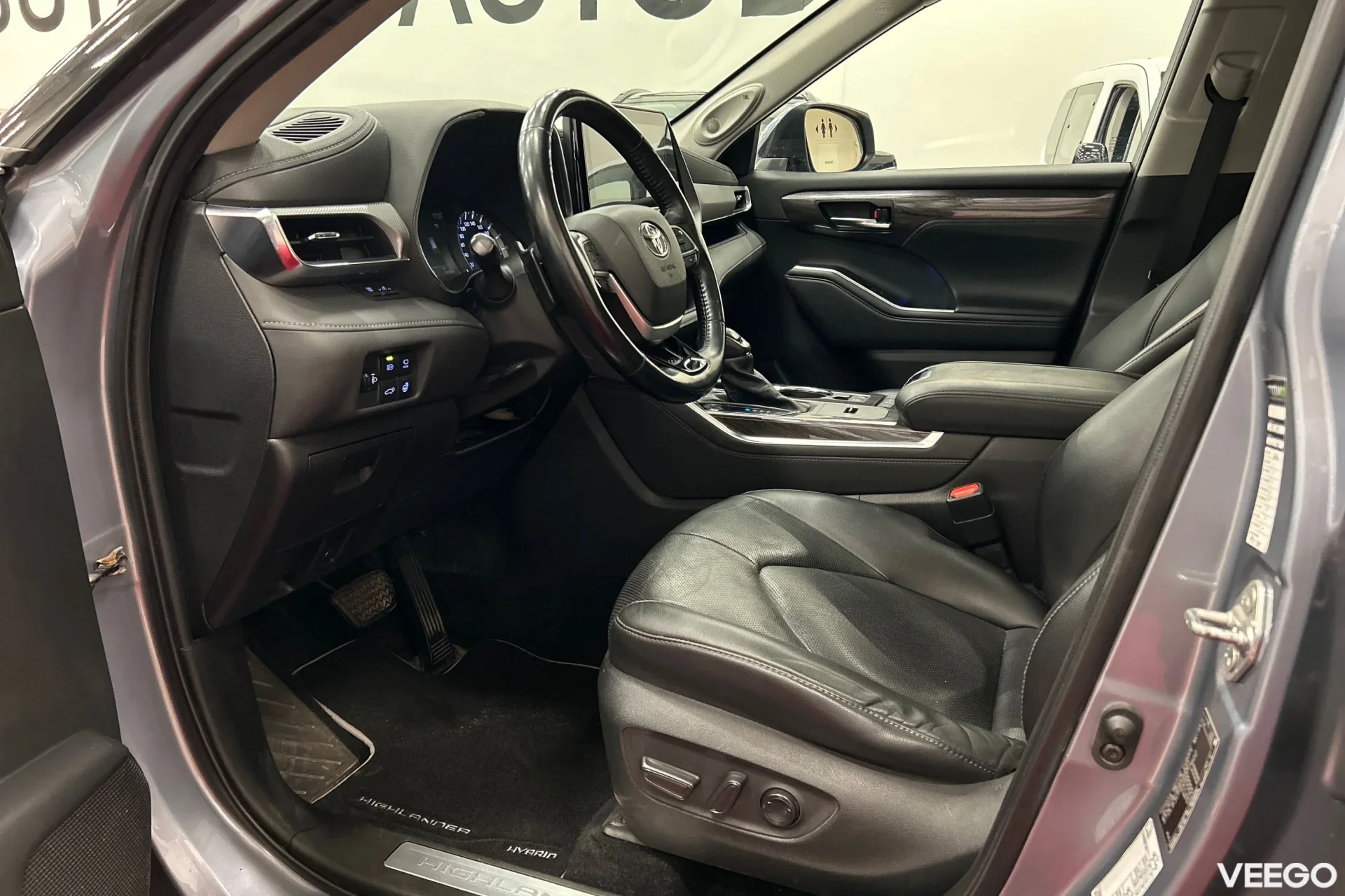 Toyota Highlander Premium Hybrid 2.5 140kW