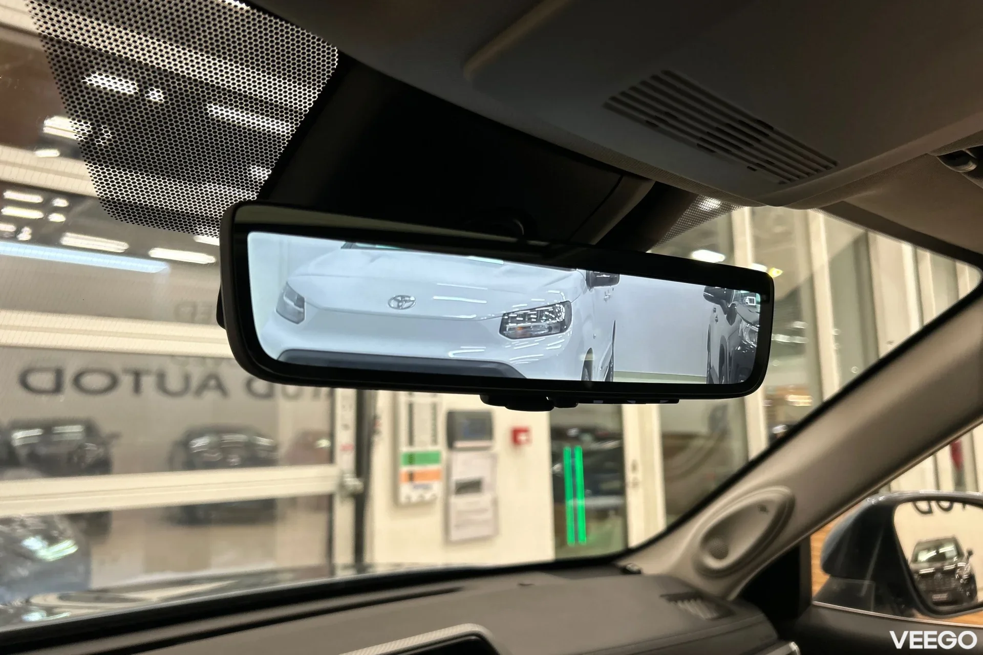 Toyota Highlander Premium Hybrid 2.5 140kW