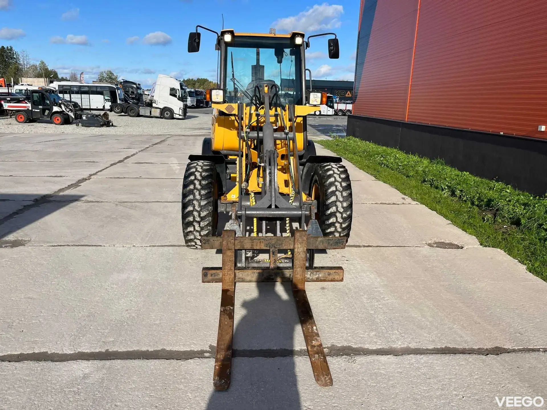Volvo L-Series BUCKET & FORKS 36kW