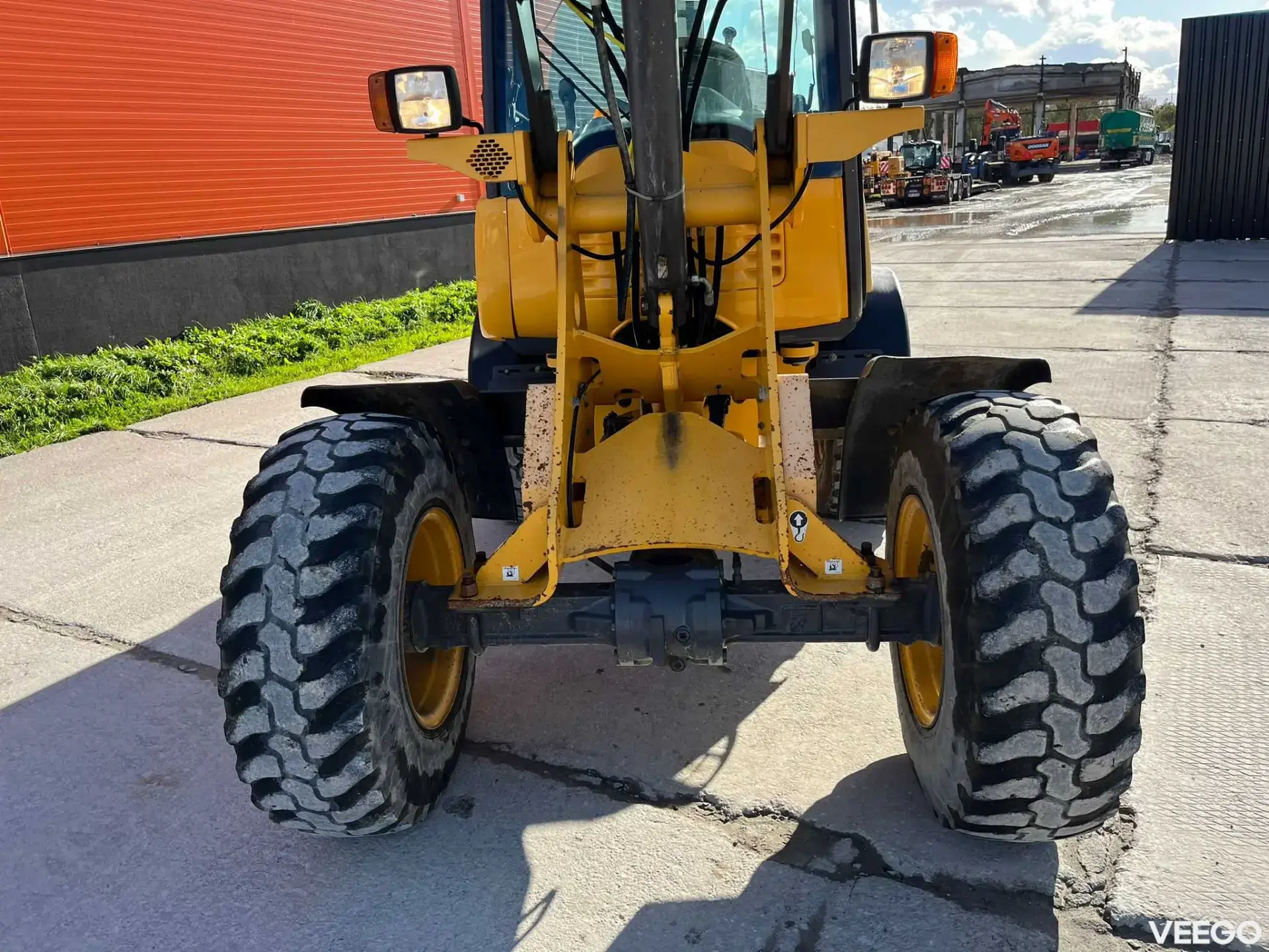 Volvo L-Series BUCKET & FORKS 36kW