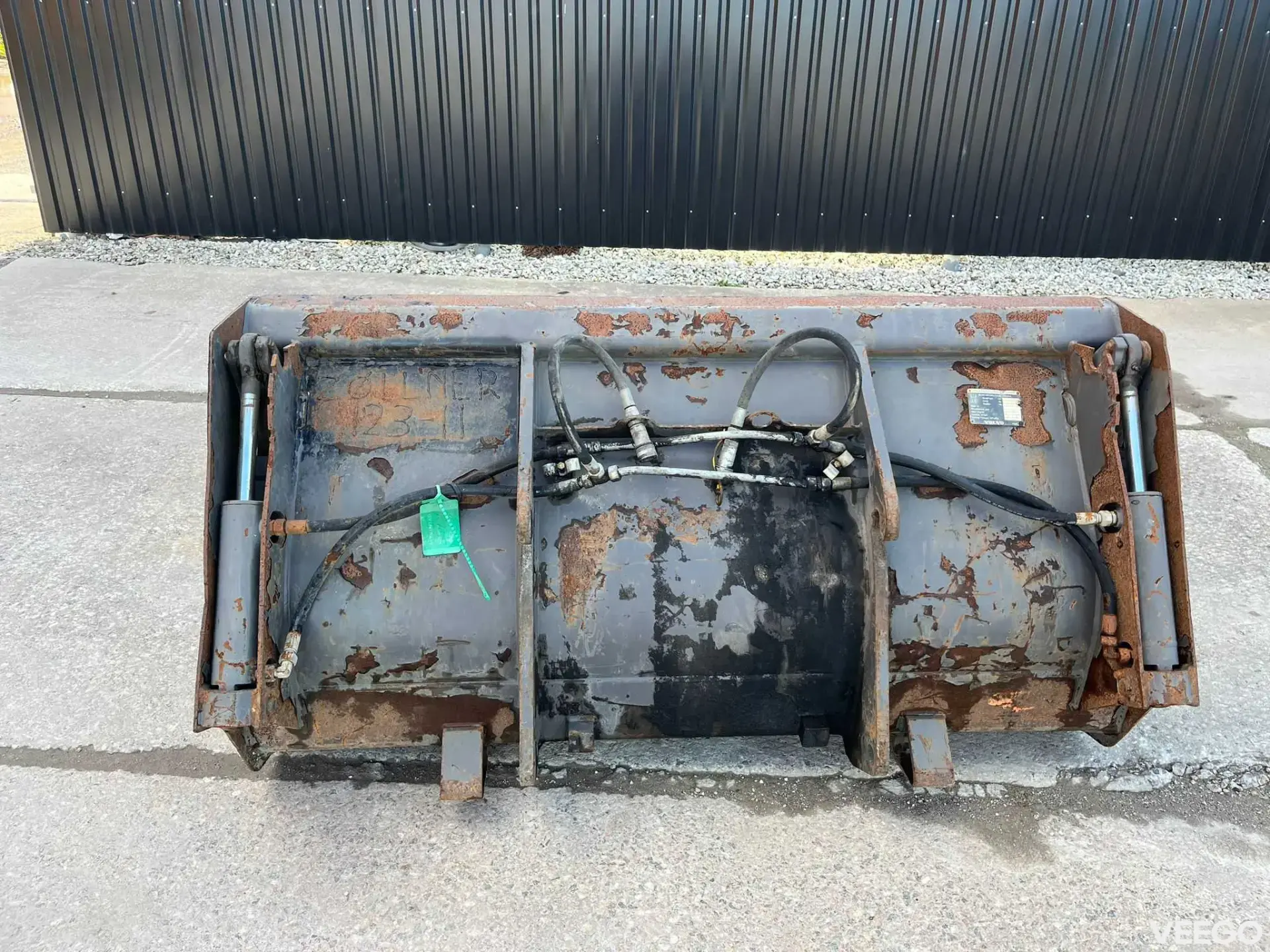 Volvo L-Series BUCKET & FORKS 36kW