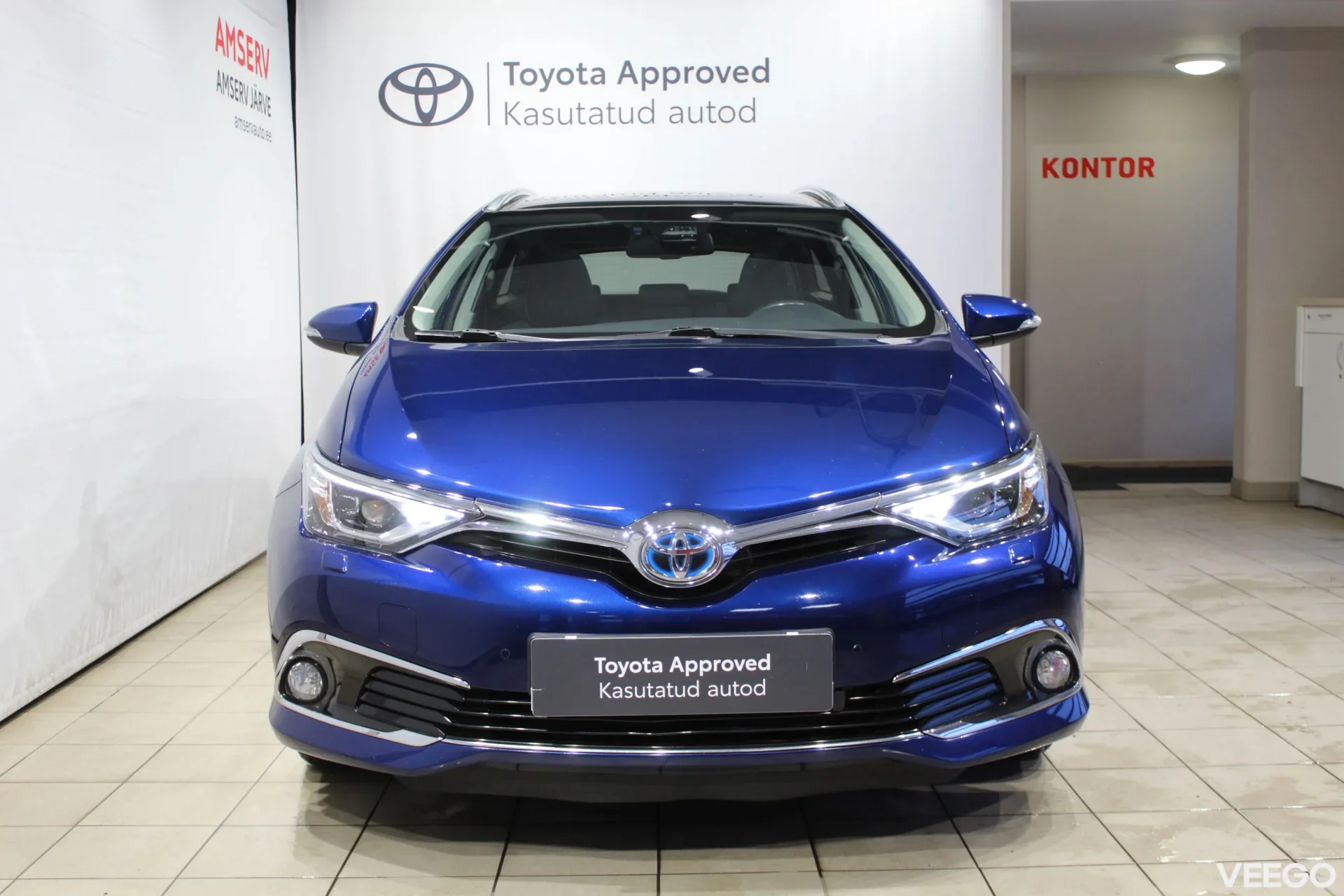 Toyota Auris Luxury 1.8 73kW