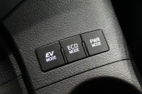 Toyota Auris Luxury 1.8 73kW thumbnail