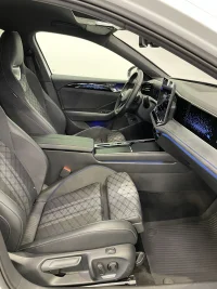 Volkswagen Passat Variant 4Motion R-Line Black Style 2 142kW thumbnail