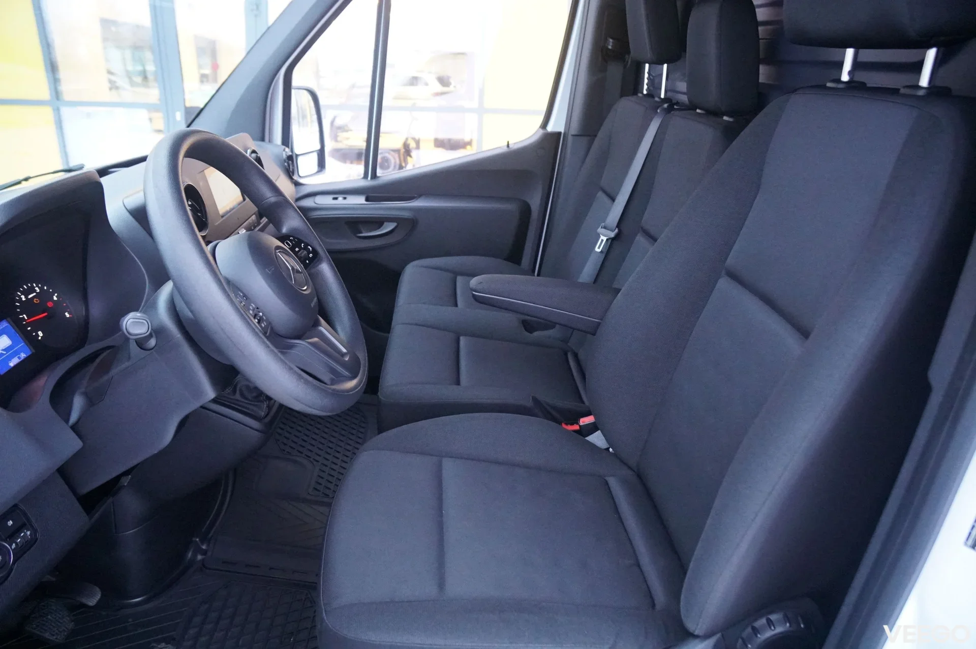 Mercedes-Benz Sprinter - 2 110kW