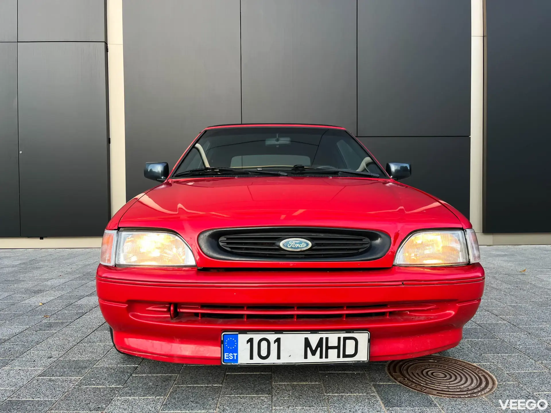 Ford Escort 1.6 77kW