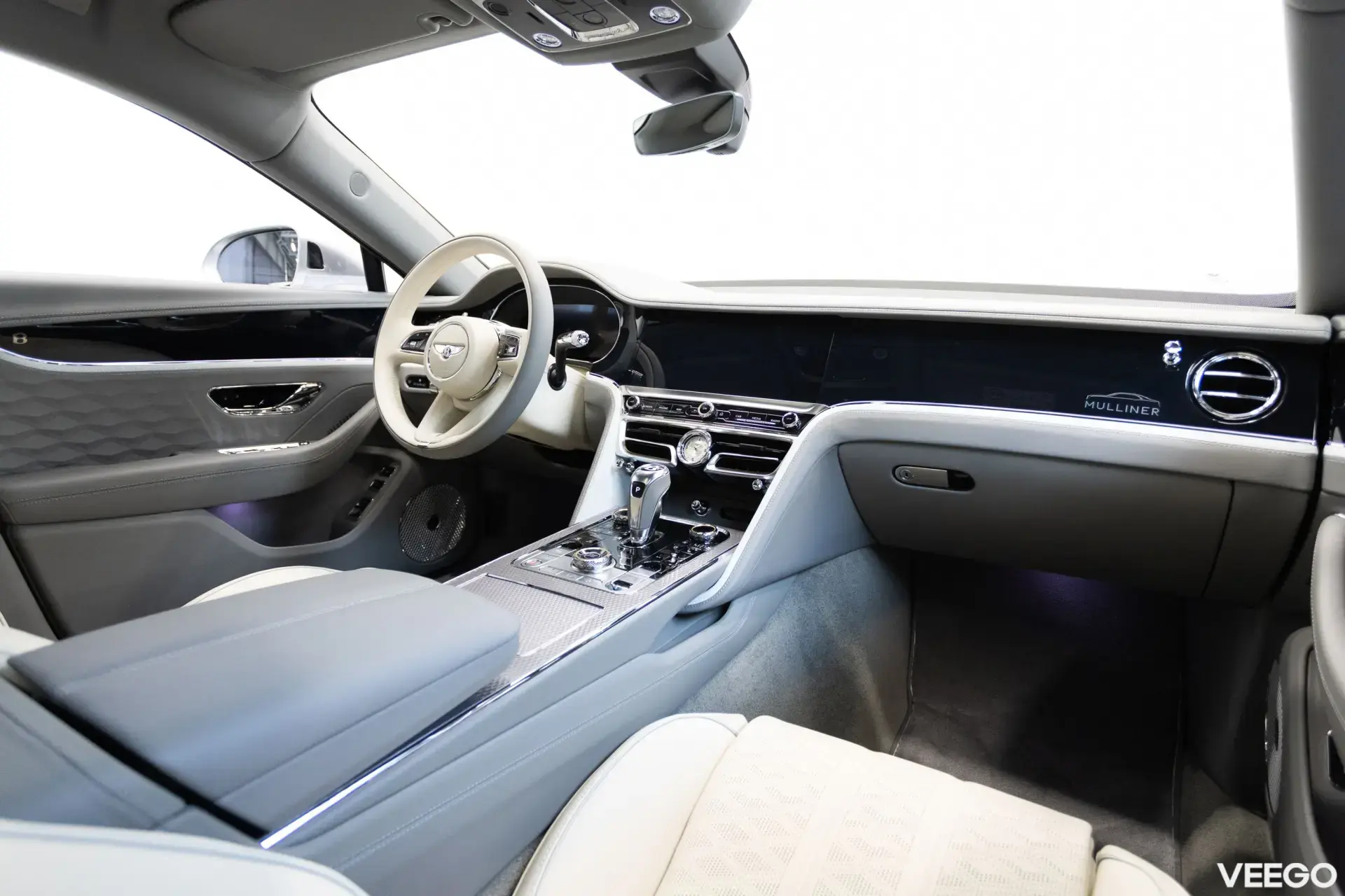 Bentley FLYING SPUR V8 Mulliner PHEV 8-k aut. 4 575kW