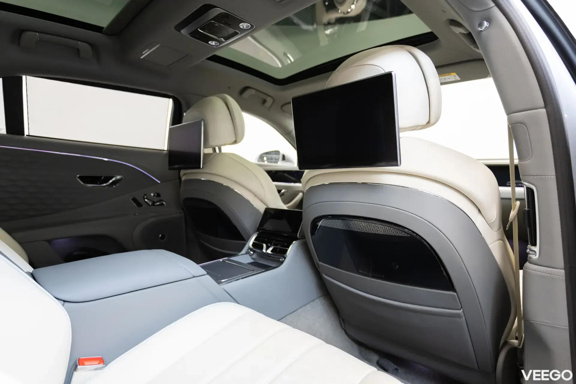 Bentley FLYING SPUR V8 Mulliner PHEV 8-k aut. 4 575kW