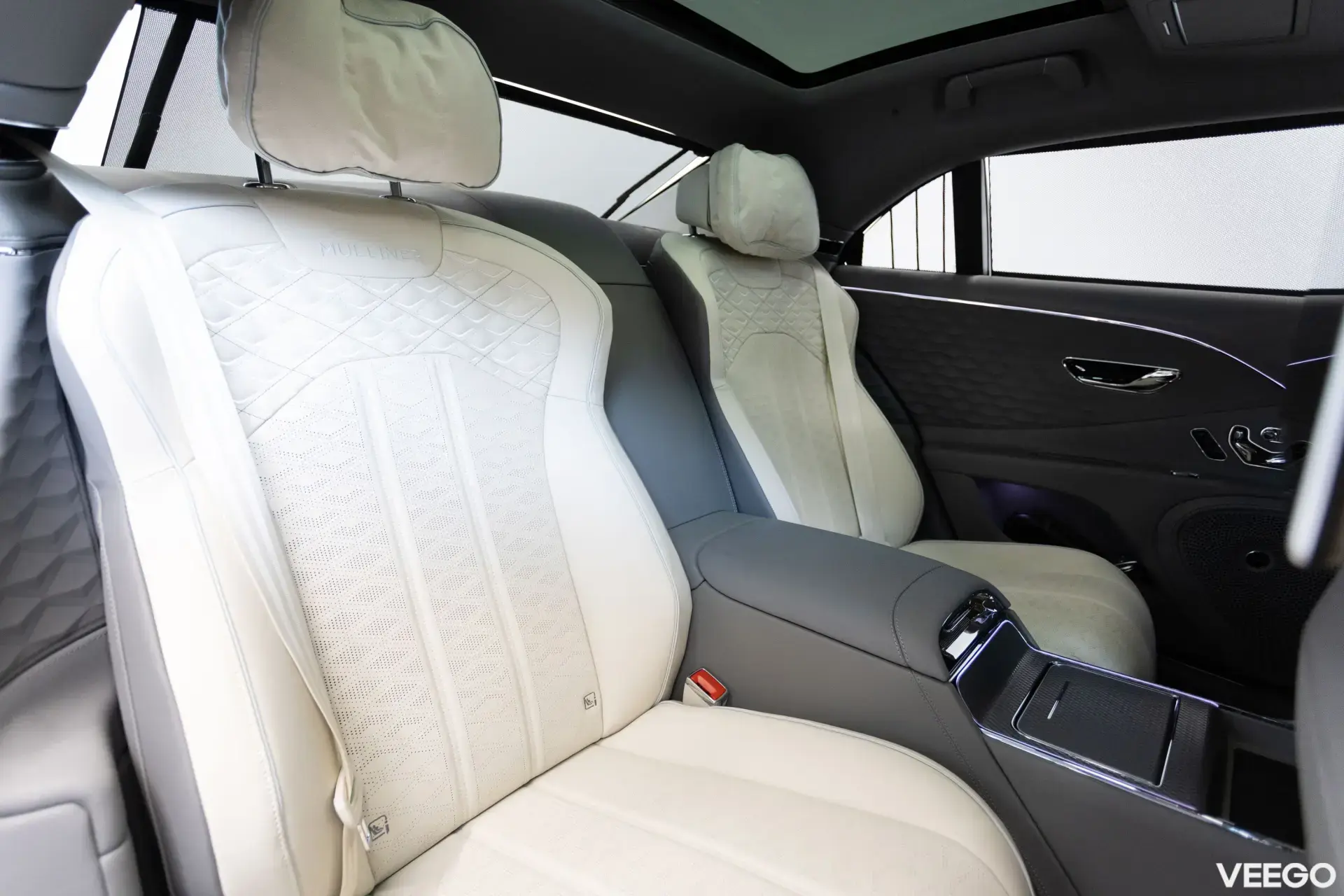 Bentley FLYING SPUR V8 Mulliner PHEV 8-k aut. 4 575kW