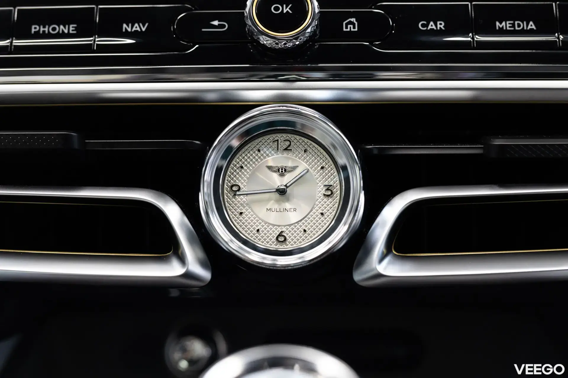 Bentley FLYING SPUR V8 Mulliner PHEV 8-k aut. 4 575kW