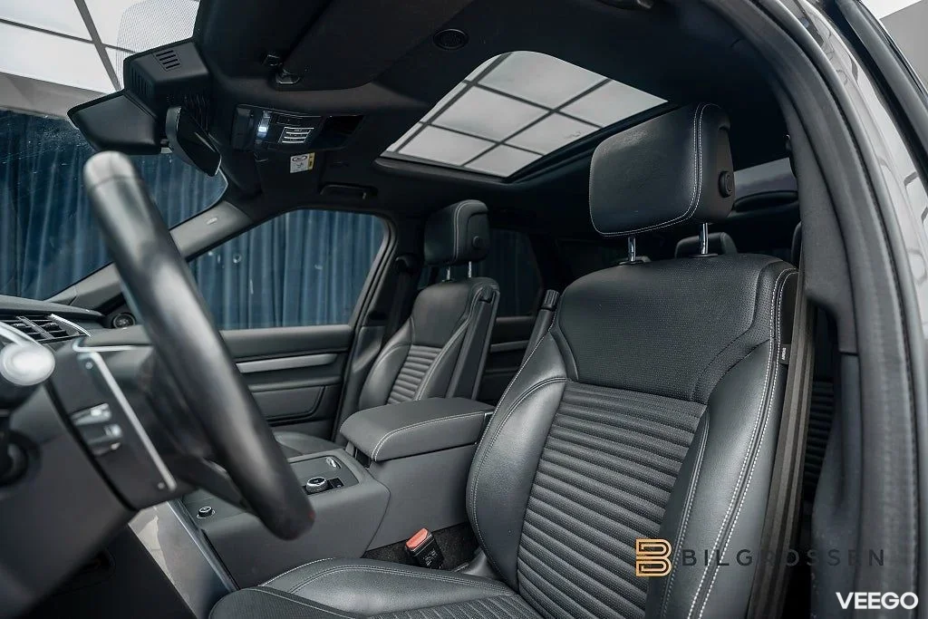 Land Rover Discovery D250 MHEV R-Dynamic 249hk Panorama 360 183kW