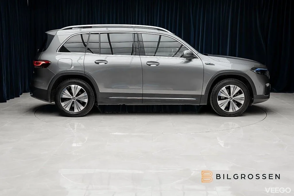 Mercedes-Benz EQB 300 4MATIC Progressive Värmare Kamera 168kW