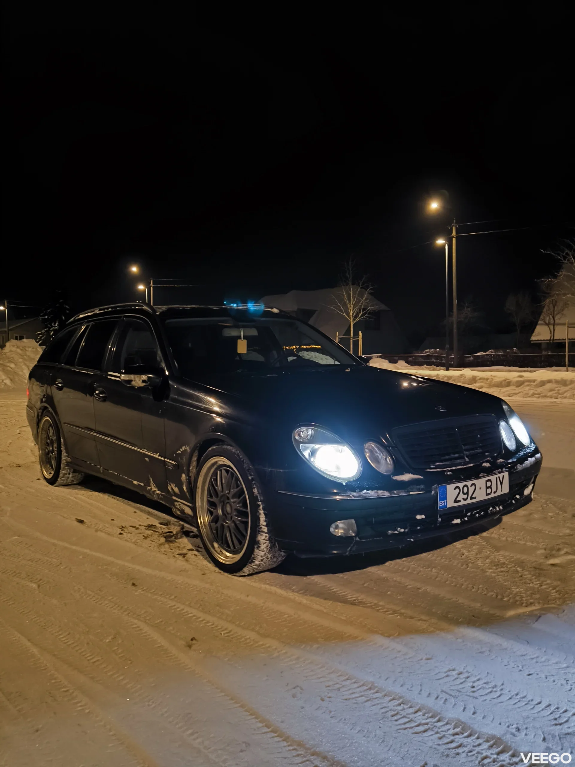 Mercedes-Benz E270 W211 2.7 130kW