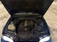 BMW 323 2.5 125kW thumbnail