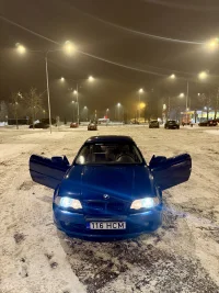 BMW 323 2.5 125kW thumbnail