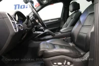 Porsche Cayenne E-Hybrid - 3 340kW thumbnail