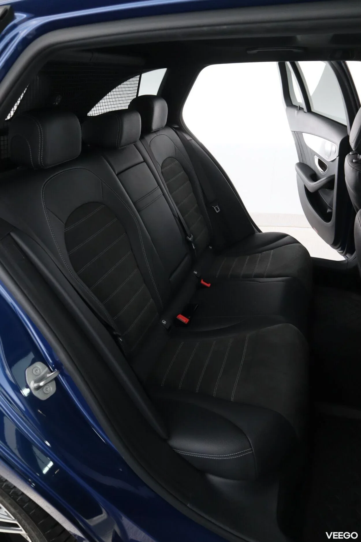 Mercedes-Benz C220 d T 4Matic AMG 2 143kW