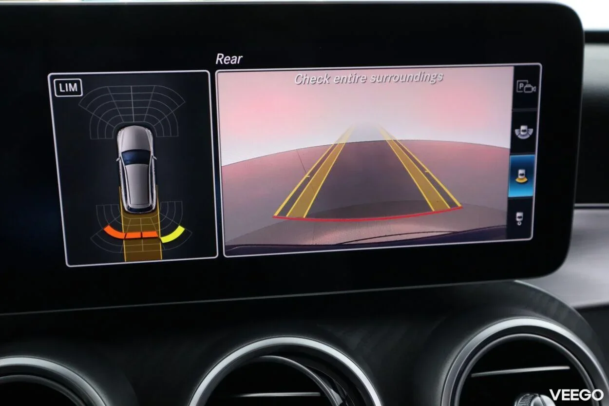 Mercedes-Benz C220 d T 4Matic AMG 2 143kW