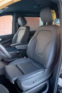 Mercedes-Benz V300 4M AMG Night Assist Wntr 6K 2 174kW thumbnail