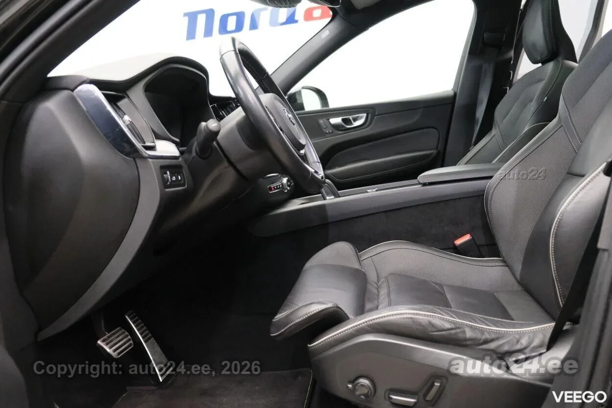 Volvo XC60 T8 Recharge R-Design AWD 2 288kW