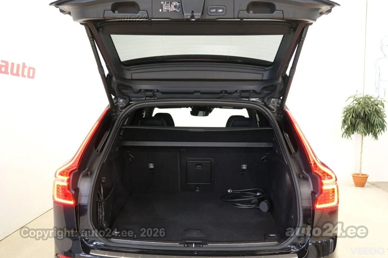 Volvo XC60 T8 Recharge R-Design AWD 2 288kW